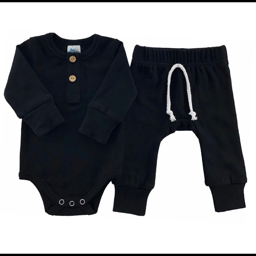 Little one shop black cozy set 0 to 3 months